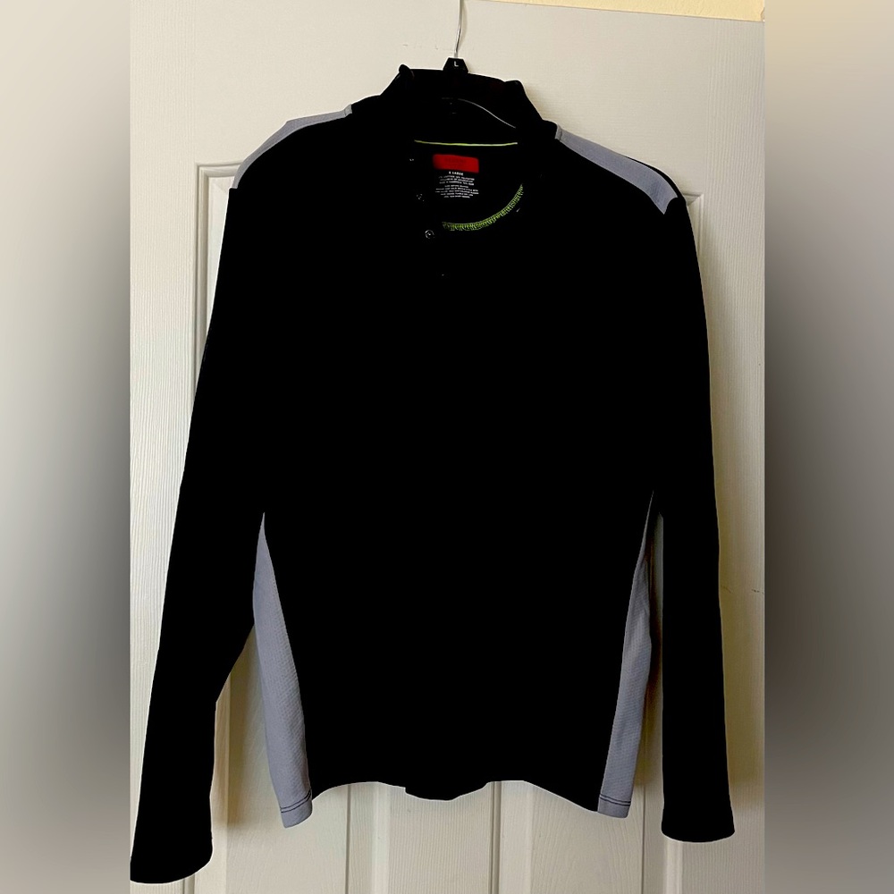 Alfani Slim-Fit  X-Large snap buttons closure. Long sleeves